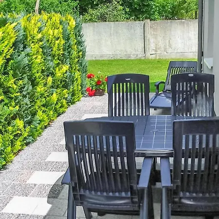 2 Bedroom Beautiful In *