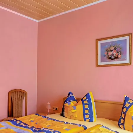 2 Bedroom Cozy In Apartment Karlshagen